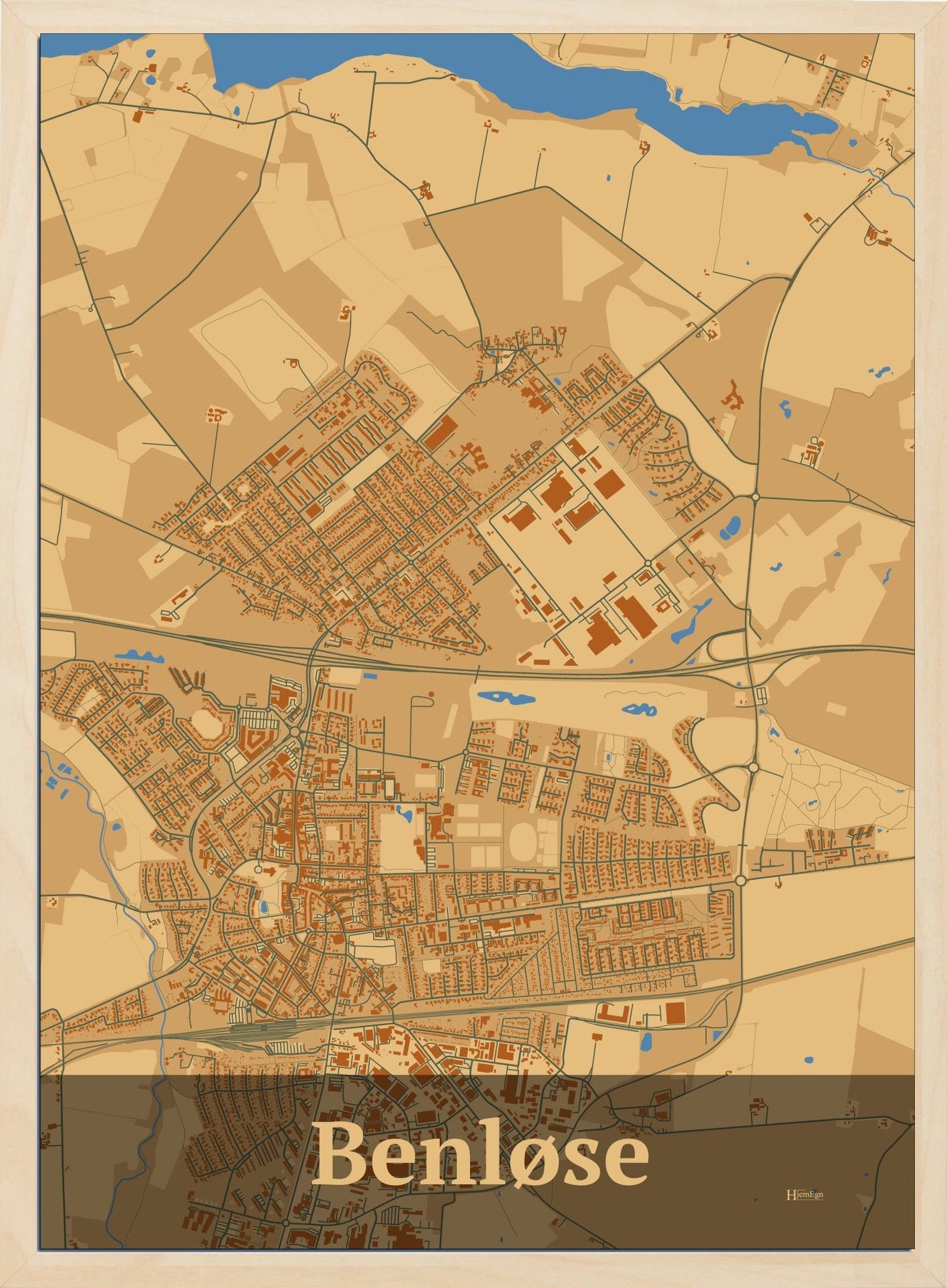 Benløse plakat i farve pastel brun og HjemEgn.dk design firkantet. Design bykort for Benløse