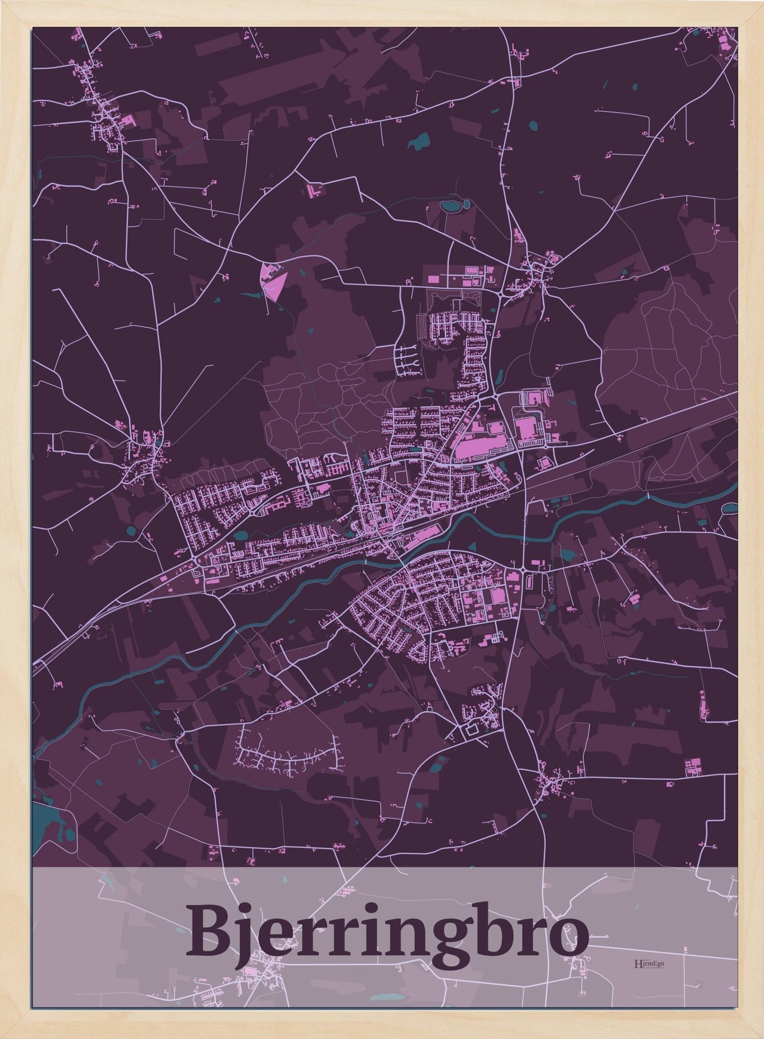 Bjerringbro plakat i farve mørk rød og HjemEgn.dk design firkantet. Design bykort for Bjerringbro