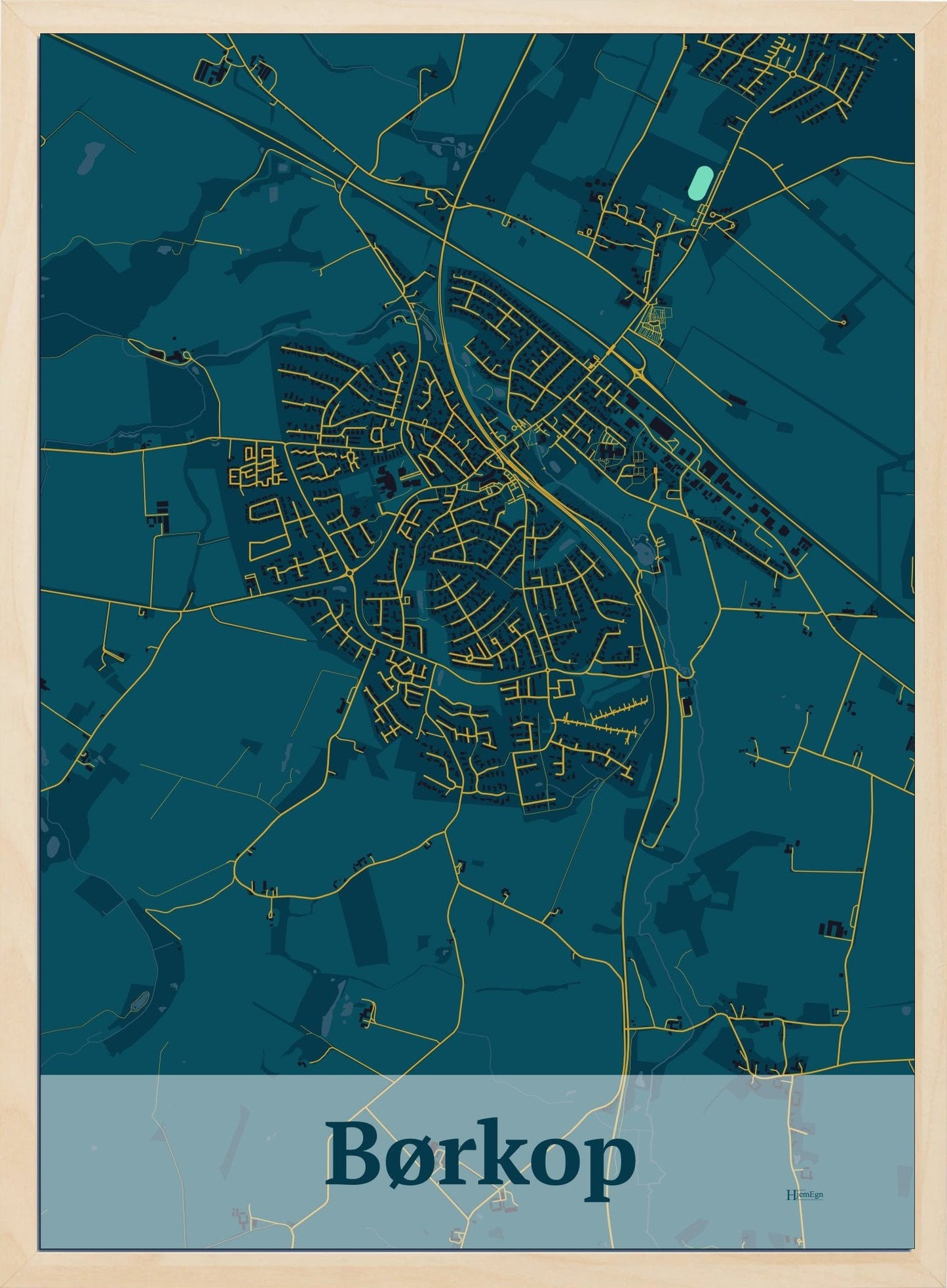 Børkop plakat i farve mørk blå og HjemEgn.dk design firkantet. Design bykort for Børkop