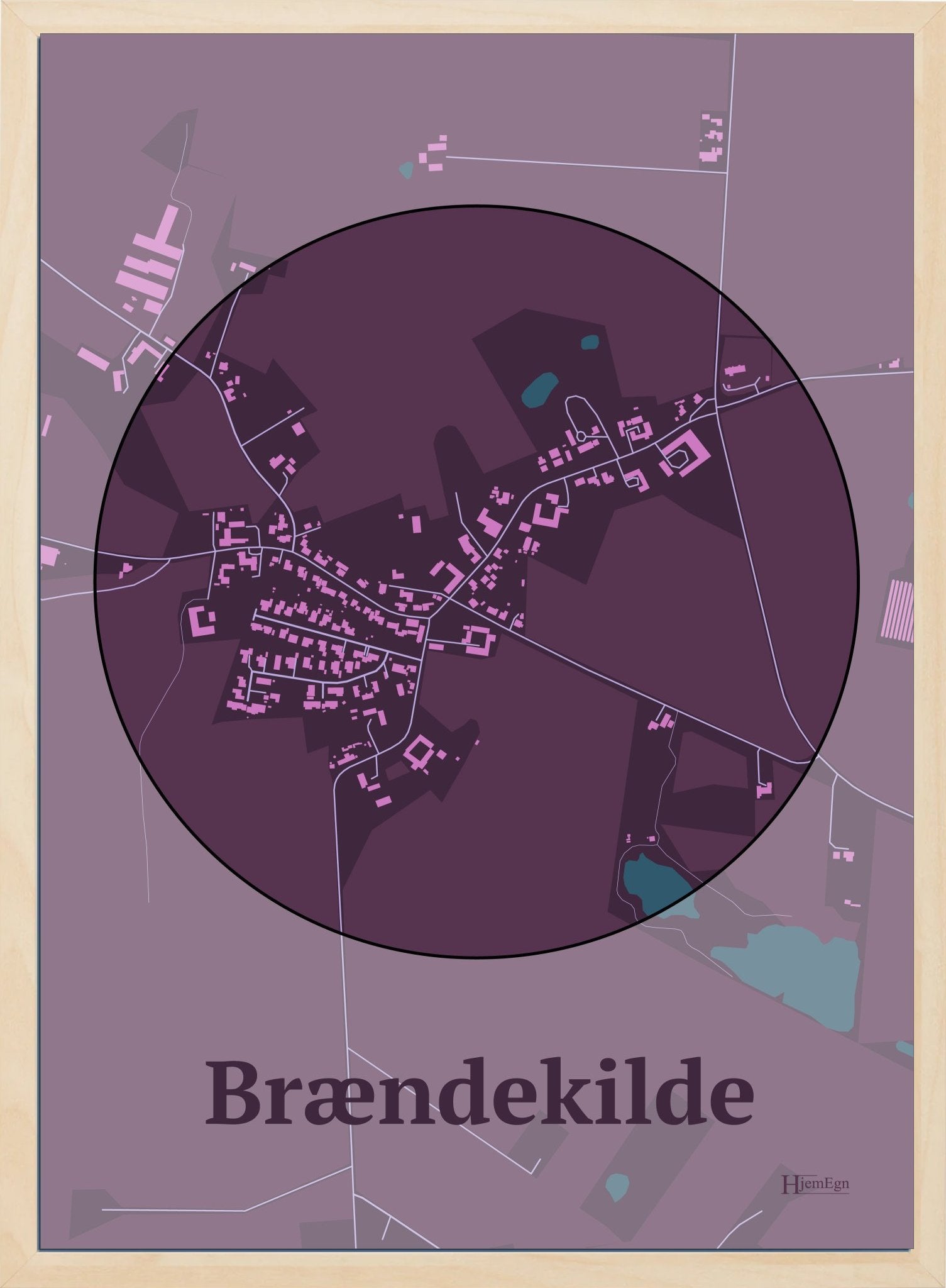 Brændekilde plakat i farve mørk rød og HjemEgn.dk design centrum. Design bykort for Brændekilde