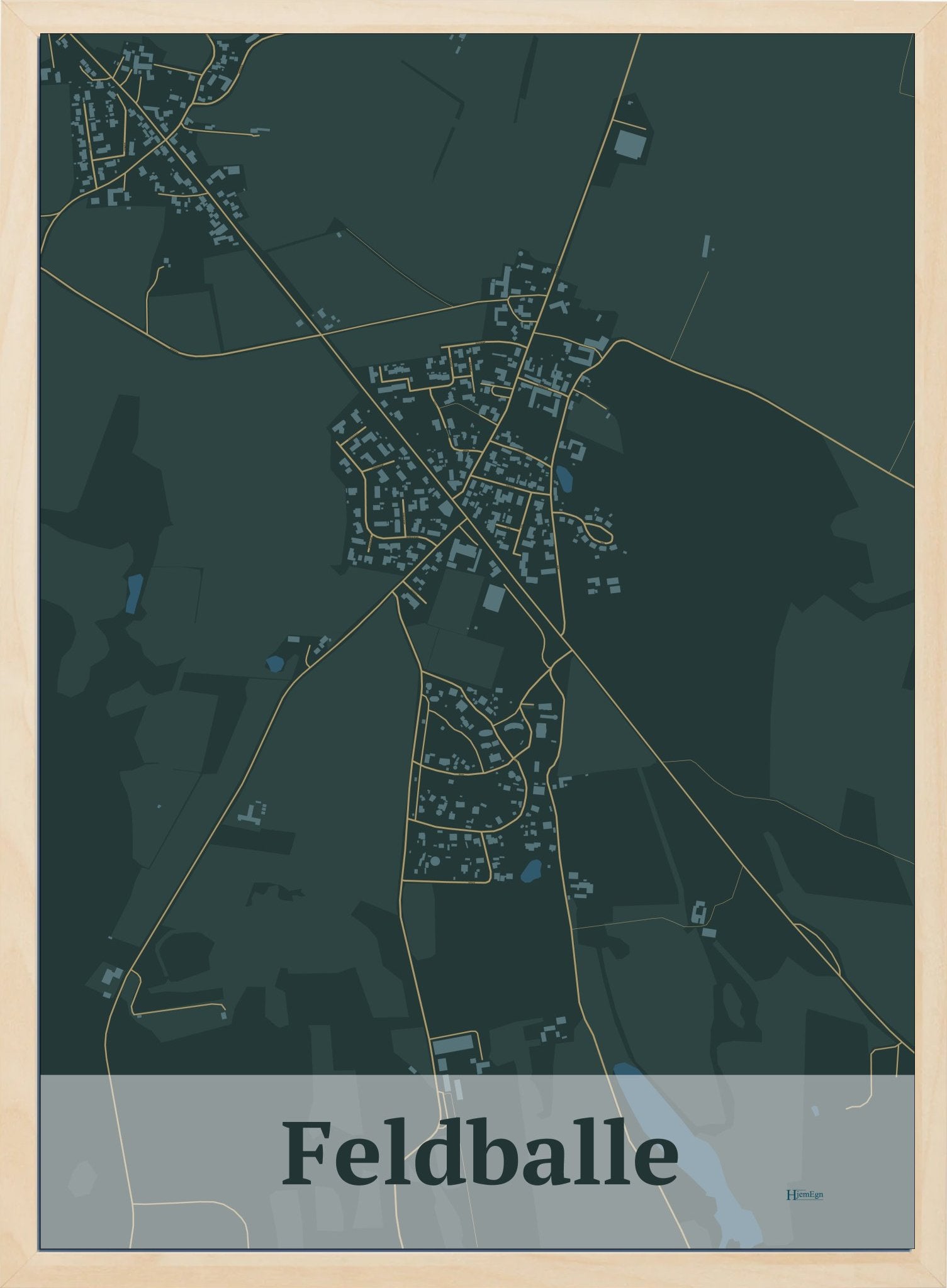 Feldballe plakat i farve mørk grøn og HjemEgn.dk design firkantet. Design bykort for Feldballe