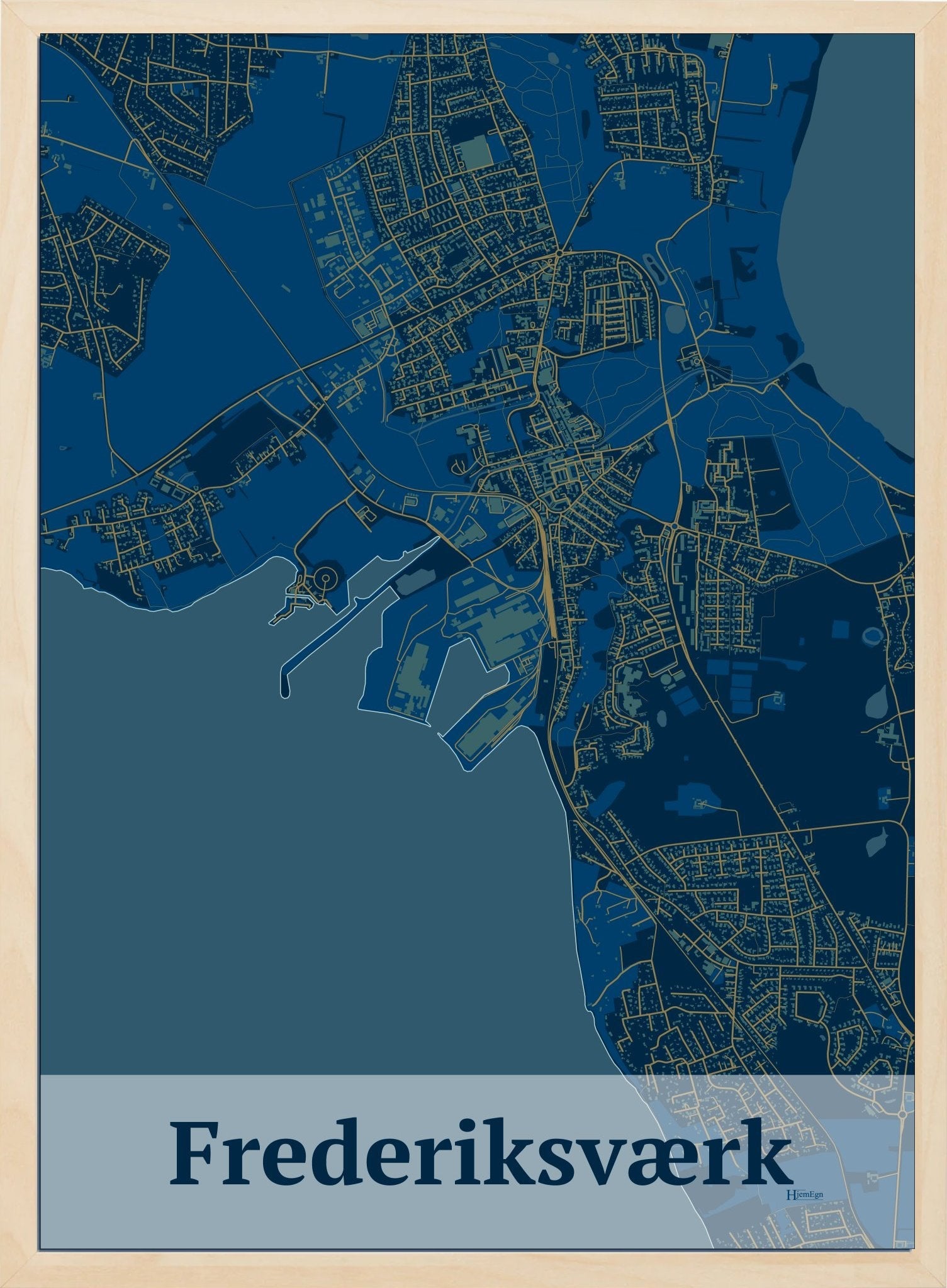 Frederiksværk plakat i farve mørk blå og HjemEgn.dk design firkantet. Design bykort for Frederiksværk