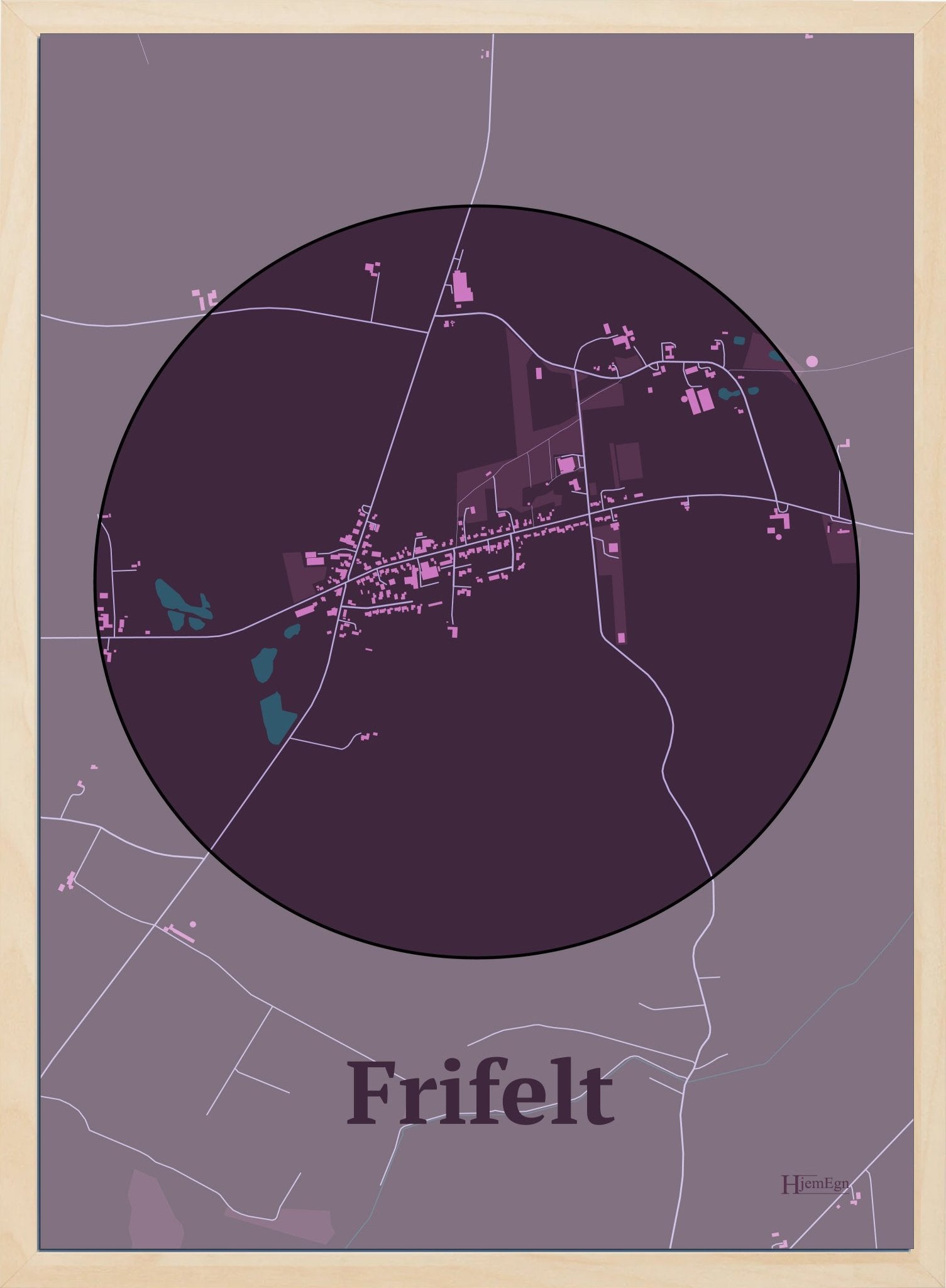 Frifelt plakat i farve mørk rød og HjemEgn.dk design centrum. Design bykort for Frifelt