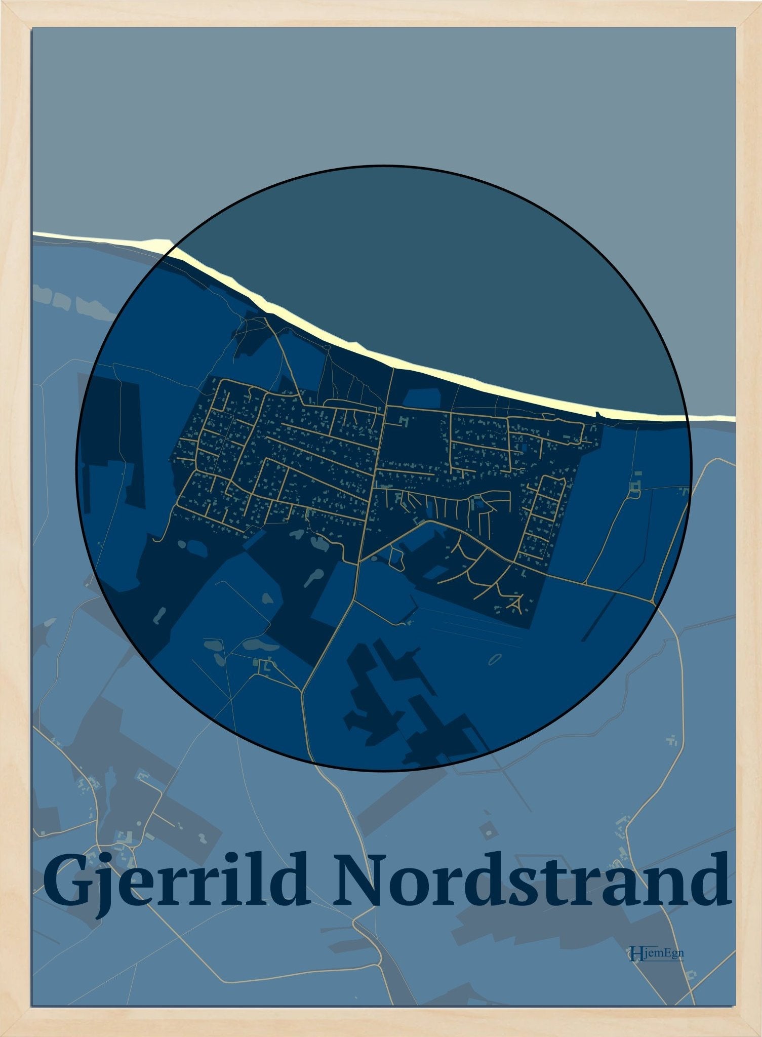 Gjerrild Nordstrand plakat i farve mørk blå og HjemEgn.dk design centrum. Design bykort for Gjerrild Nordstrand