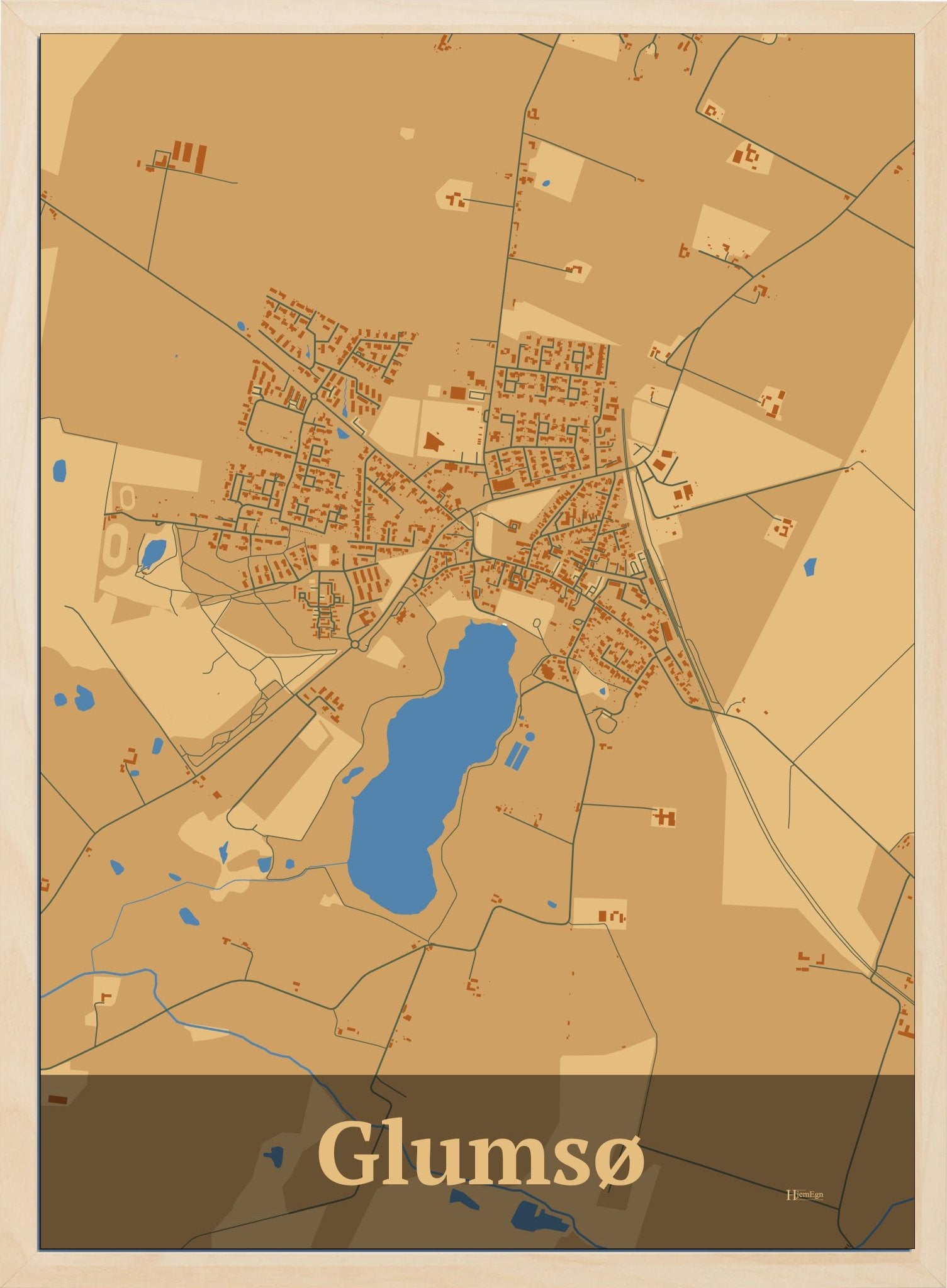 Glumsø plakat i farve pastel brun og HjemEgn.dk design firkantet. Design bykort for Glumsø