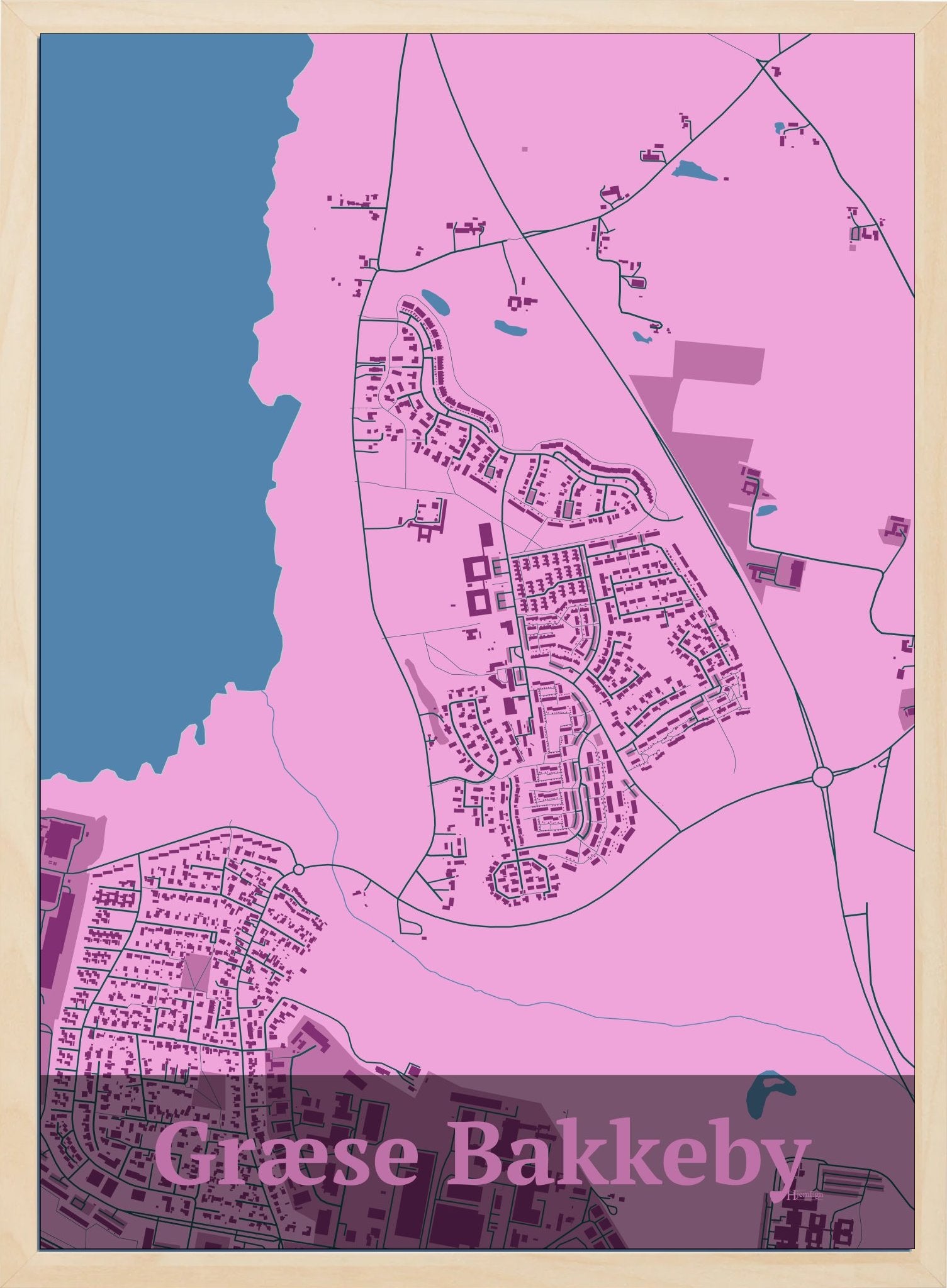 Græse Bakkeby plakat i farve pastel rød og HjemEgn.dk design firkantet. Design bykort for Græse Bakkeby