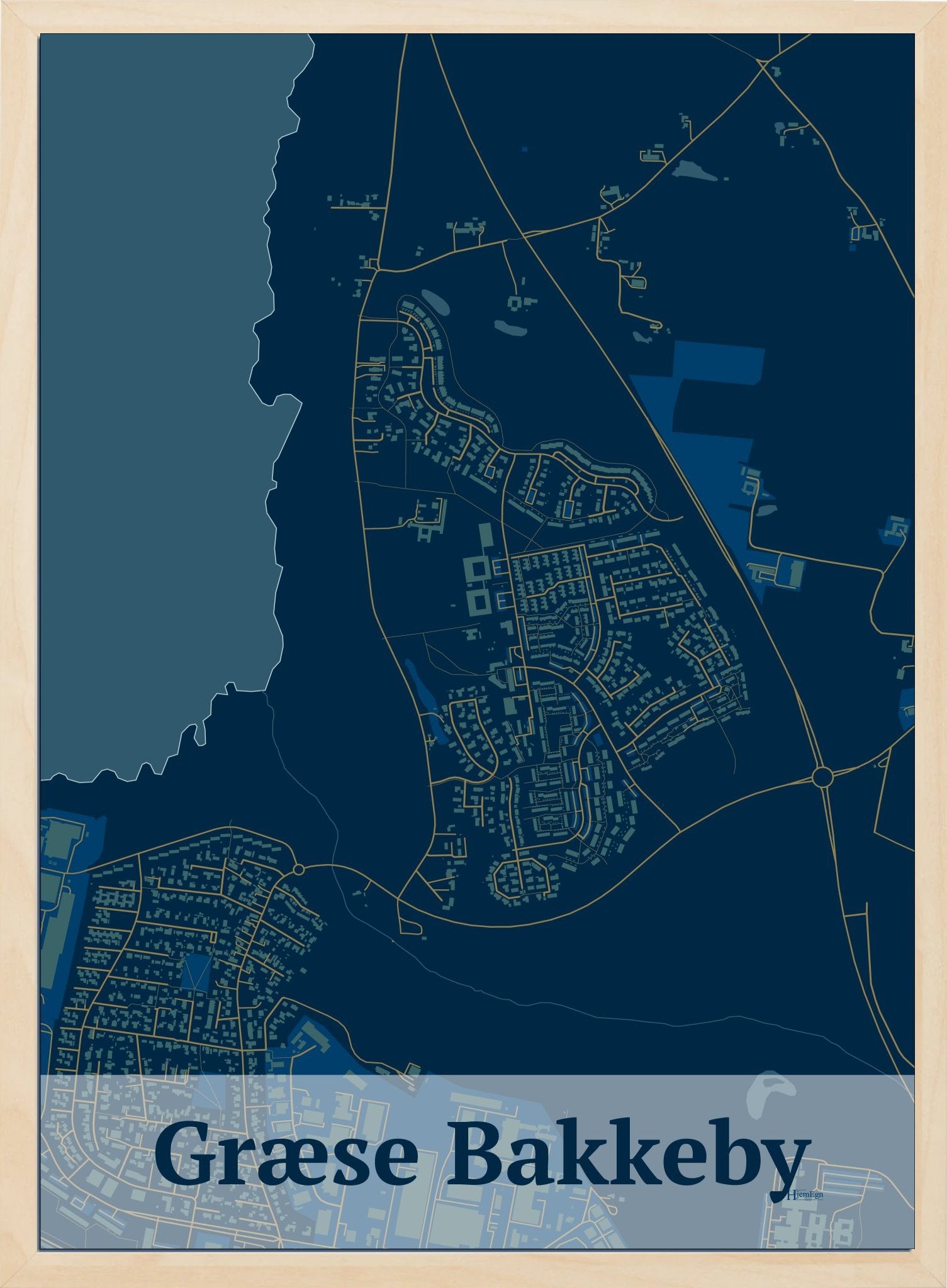 Græse Bakkeby plakat i farve mørk blå og HjemEgn.dk design firkantet. Design bykort for Græse Bakkeby