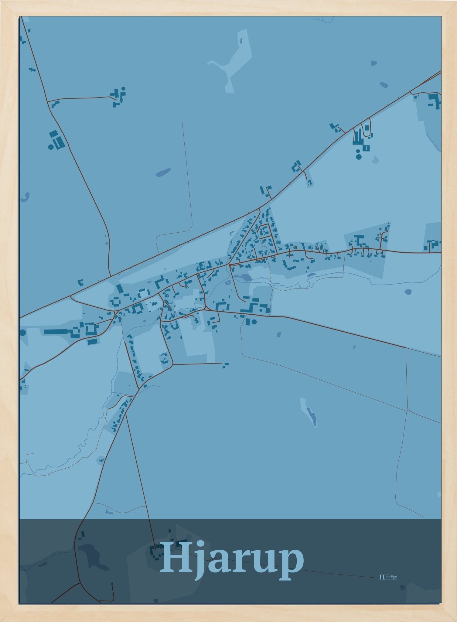 Hjarup plakat i farve pastel blå og HjemEgn.dk design firkantet. Design bykort for Hjarup
