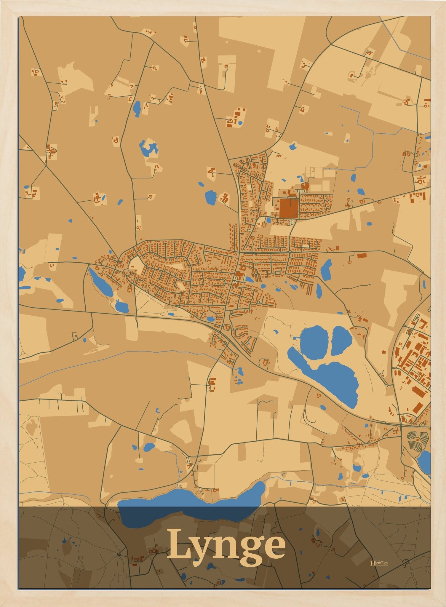 Lynge plakat i farve pastel brun og HjemEgn.dk design firkantet. Design bykort for Lynge