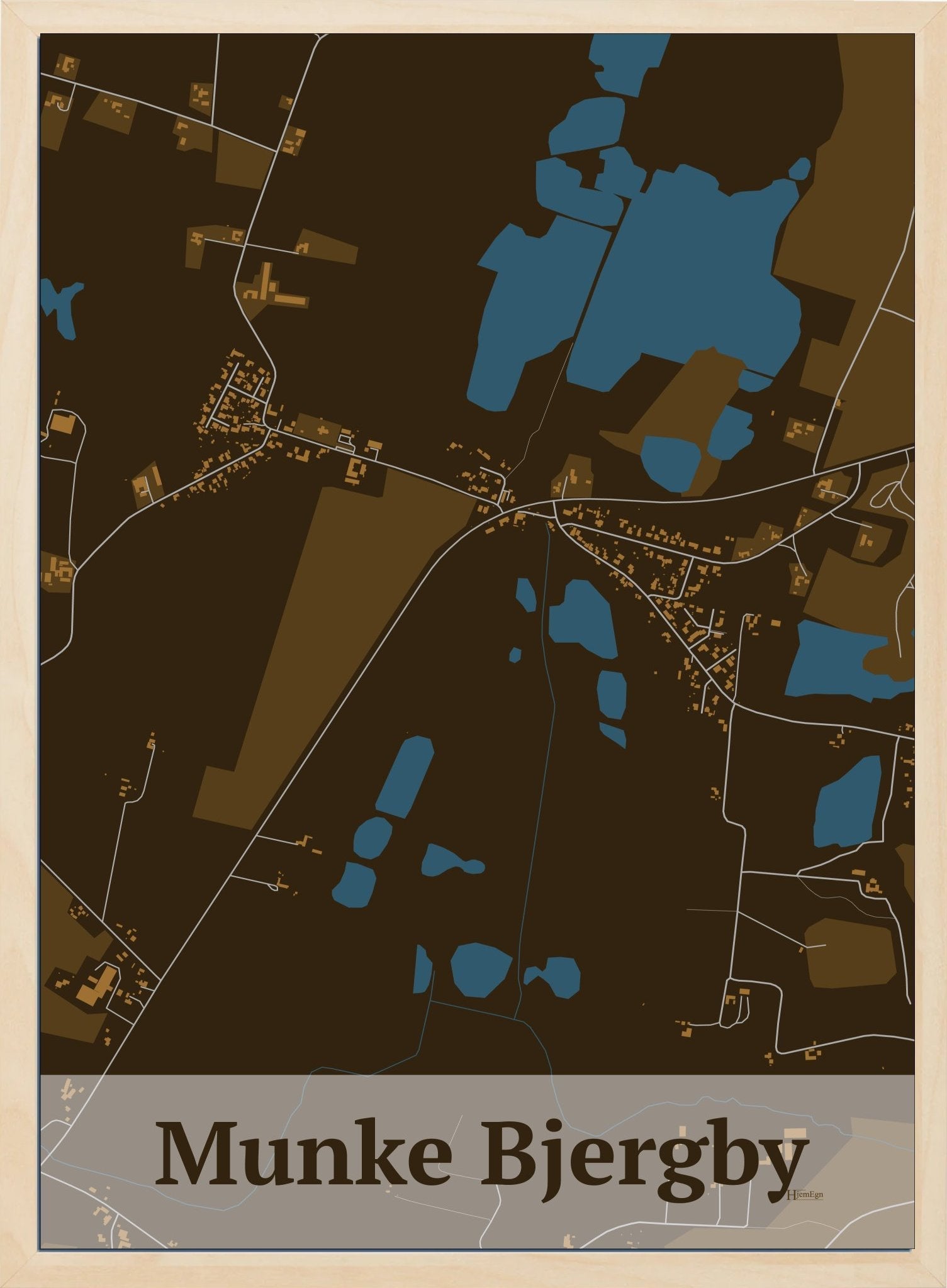 Munke Bjergby plakat i farve mørk brun og HjemEgn.dk design firkantet. Design bykort for Munke Bjergby