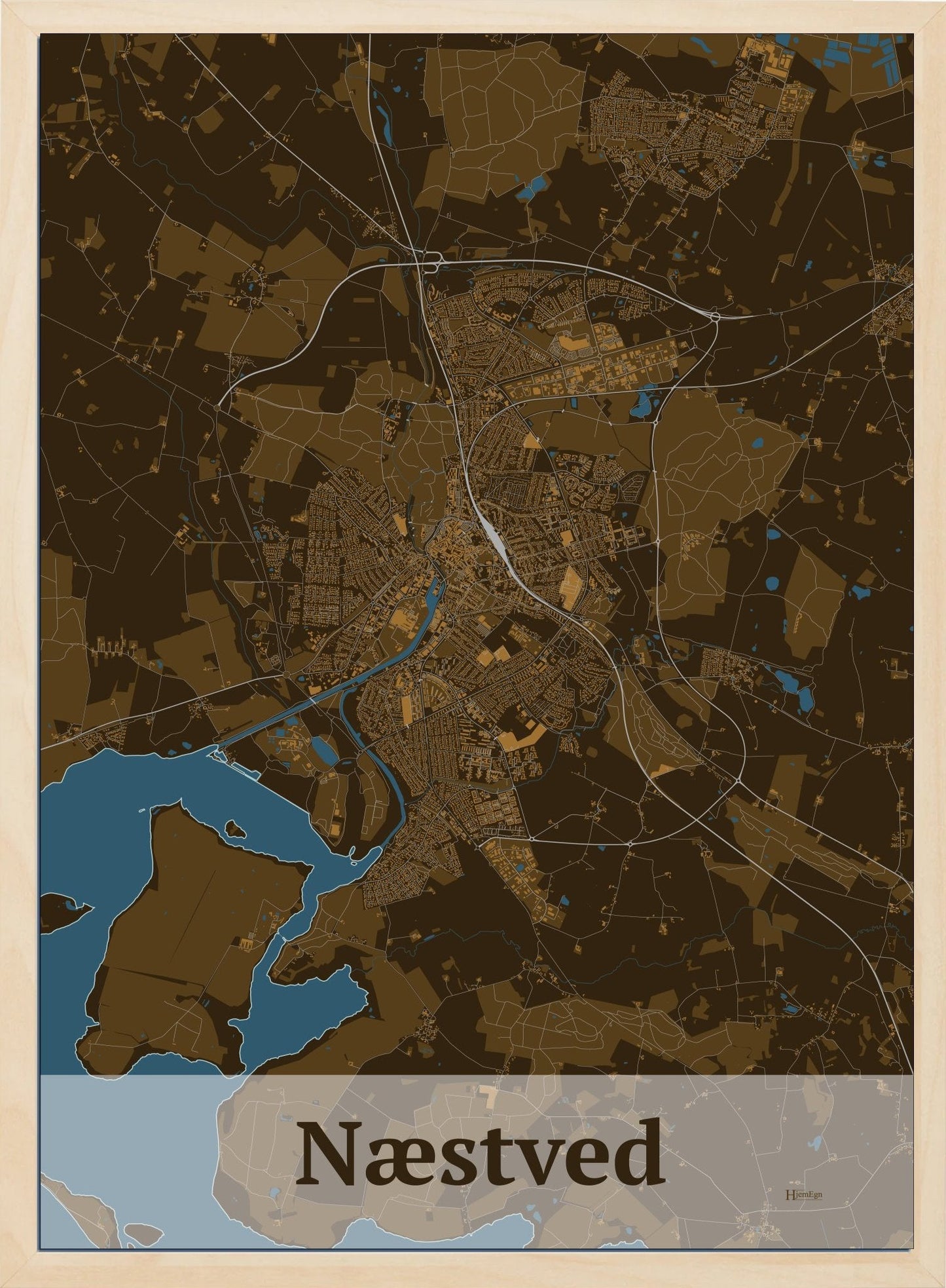 Næstved plakat i mørk brun og HjemEgn.dk design firkantet. Design bykort for Næstved