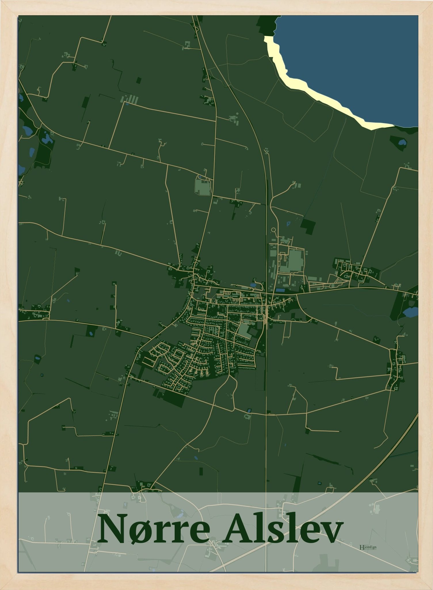 Nørre Alslev plakat i farve mørk grøn og HjemEgn.dk design firkantet. Design bykort for Nørre Alslev