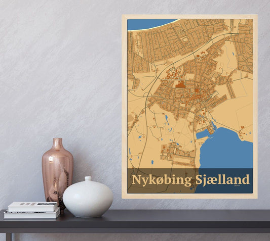 Nykøbing Sjælland plakat i farve  og HjemEgn.dk design firkantet. Design bykort for Nykøbing Sjælland