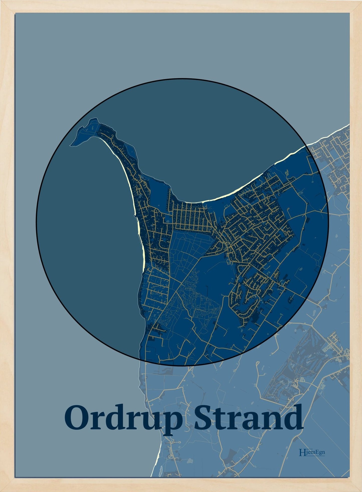 Ordrup Strand plakat i farve mørk blå og HjemEgn.dk design centrum. Design bykort for Ordrup Strand