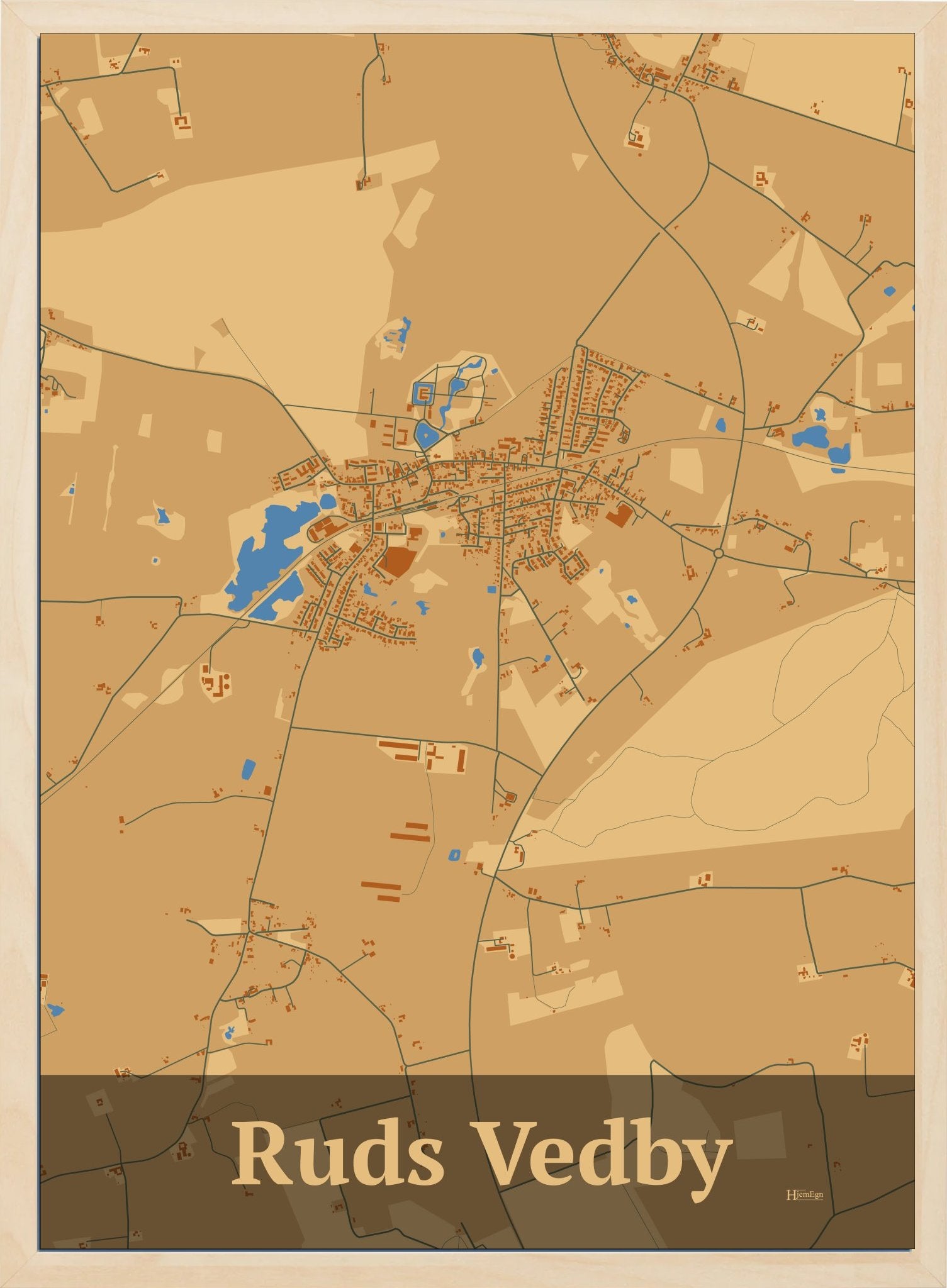 Ruds Vedby plakat i farve pastel brun og HjemEgn.dk design firkantet. Design bykort for Ruds Vedby
