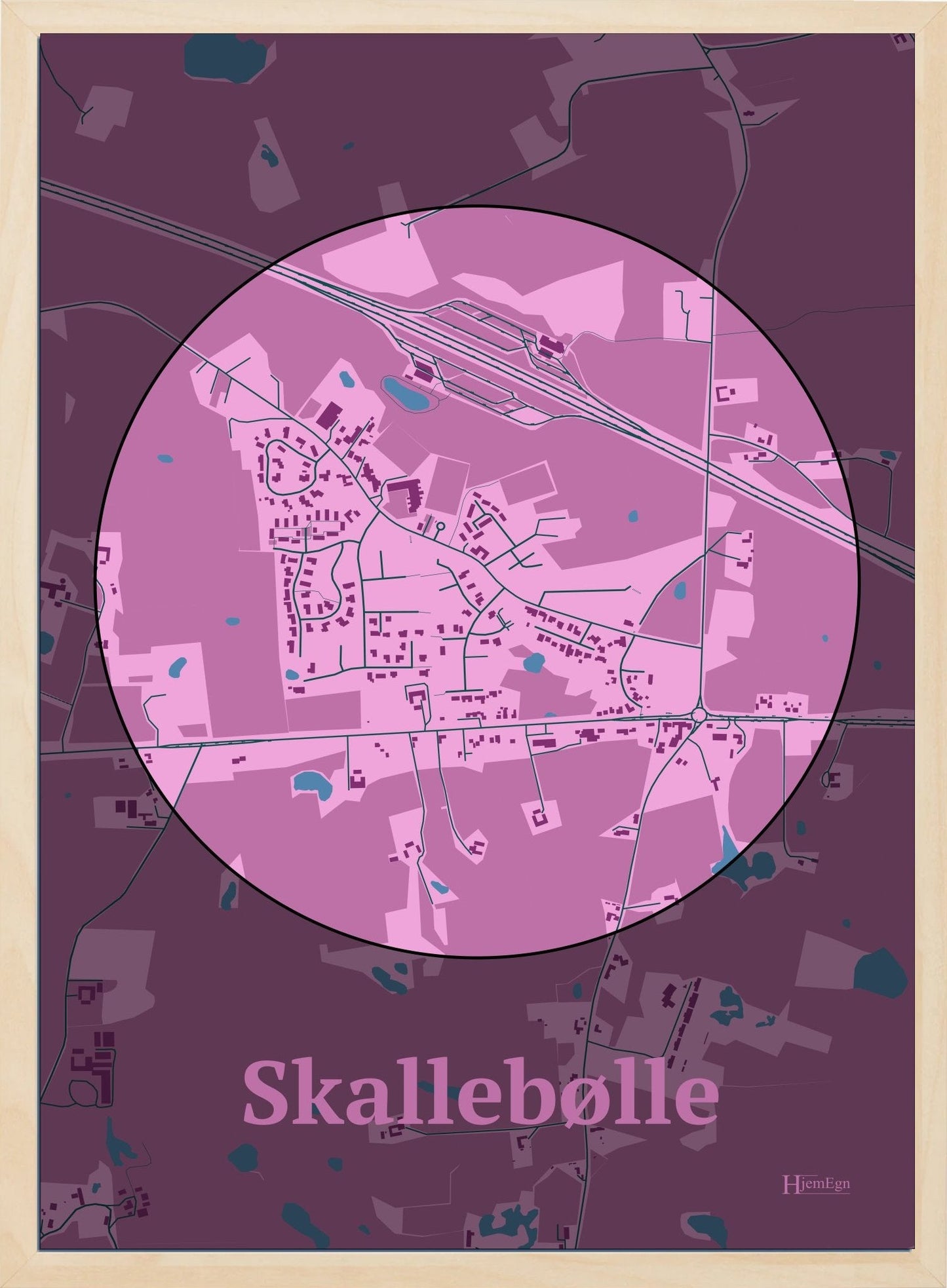 Skallebølle plakat i farve pastel rød og HjemEgn.dk design centrum. Design bykort for Skallebølle