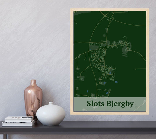 Slots Bjergby plakat i farve  og HjemEgn.dk design firkantet. Design bykort for Slots Bjergby