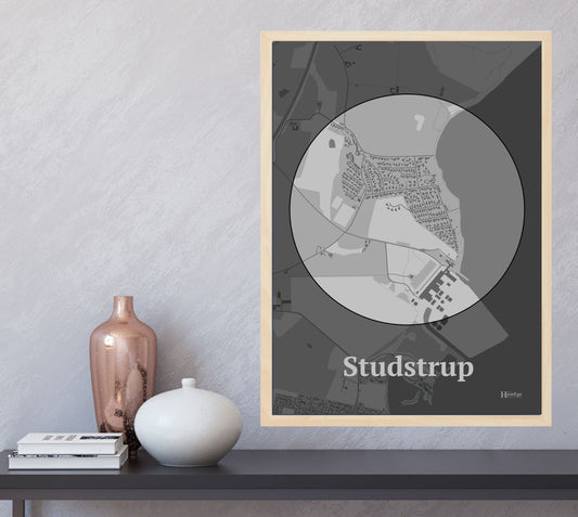 Studstrup plakat i farve  og HjemEgn.dk design centrum. Design bykort for Studstrup