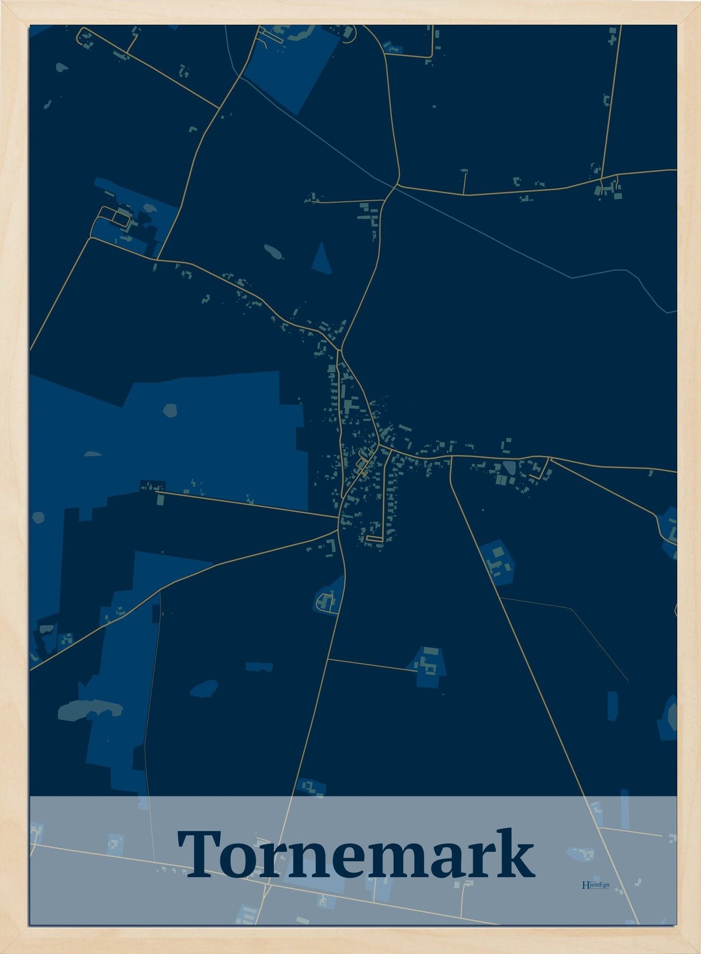 Tornemark plakat i farve mørk blå og HjemEgn.dk design firkantet. Design bykort for Tornemark