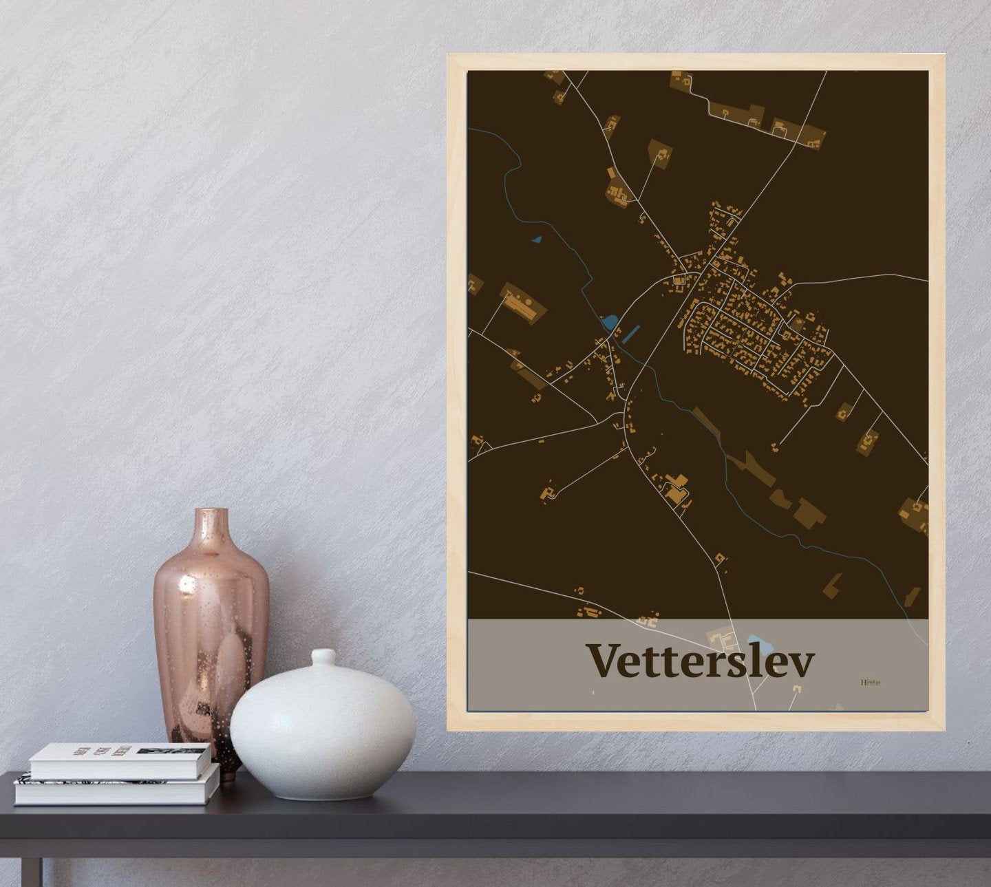 Vetterslev plakat i farve  og HjemEgn.dk design firkantet. Design bykort for Vetterslev